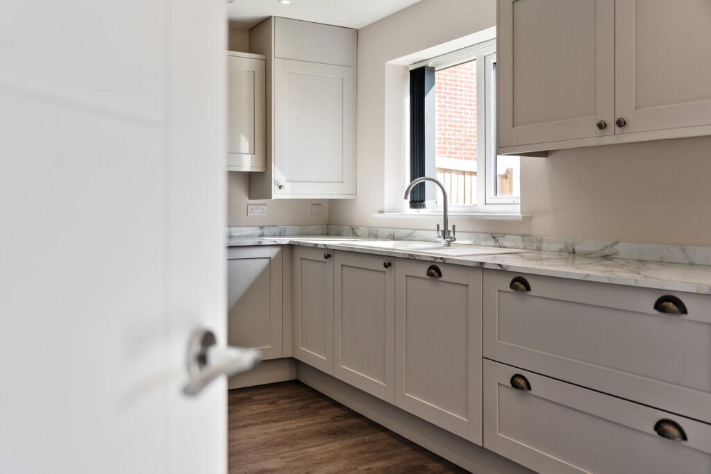 House in Tarporley, Beeston - More