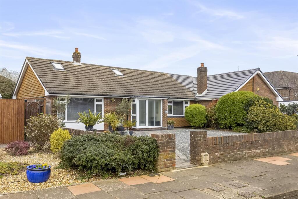 4-bed semi-detached on Cleveland Road, Worthing, £525,000