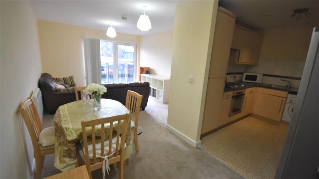 Apartment in Manchester, Hulme - View 4