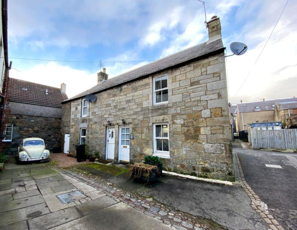 Main image of property: 6, Parliament Square, Kinross, KY13 8AL