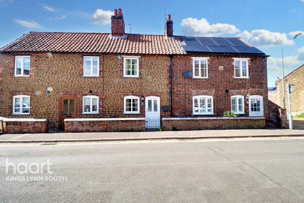 Main image of property: High Street, Heacham