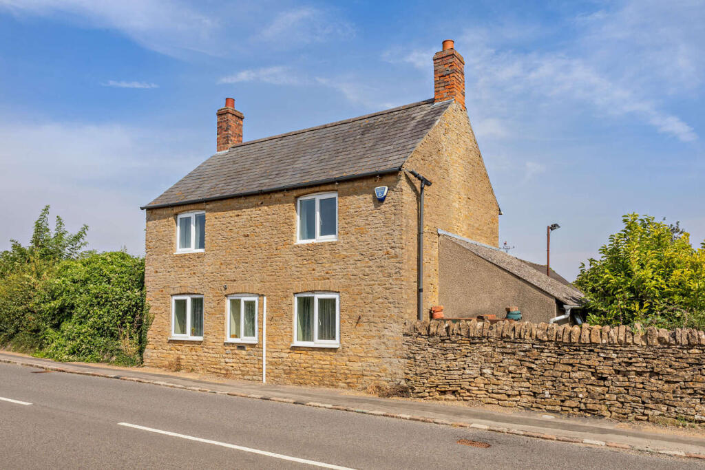 Wansford Road, Yarwell, Northamptonshire, PE8 photo 2