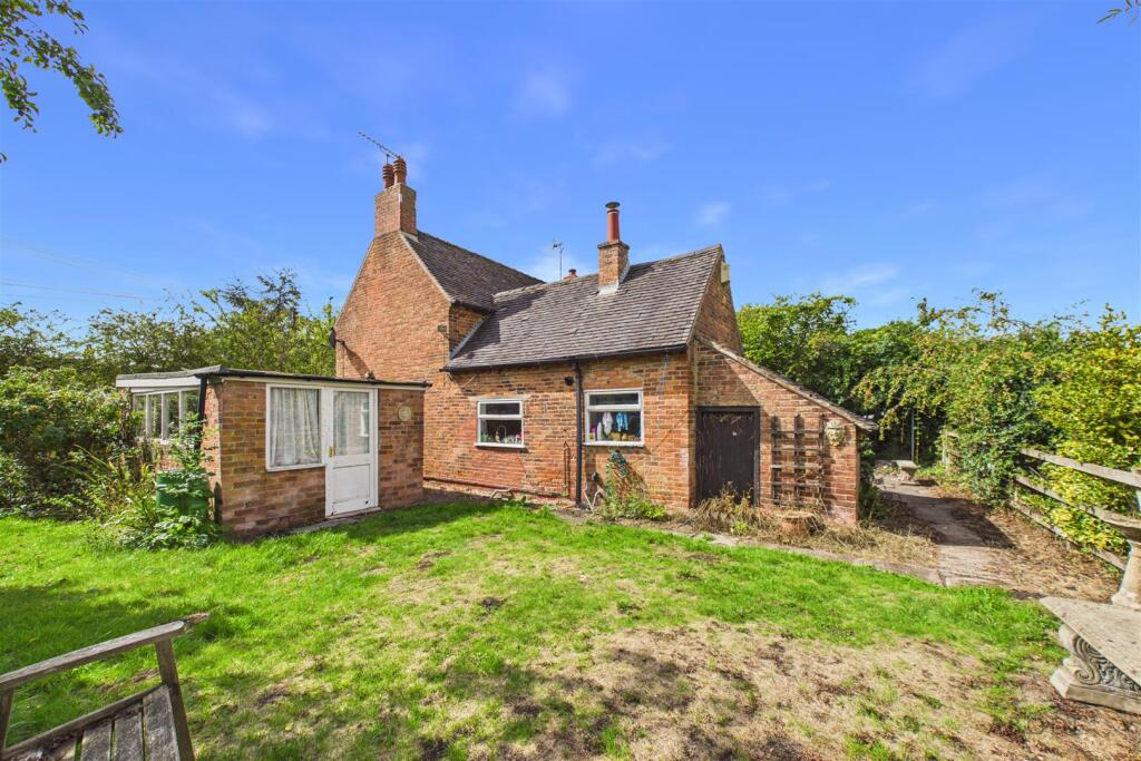 House in South Derbyshire, Foston and Scropton CP - View 3