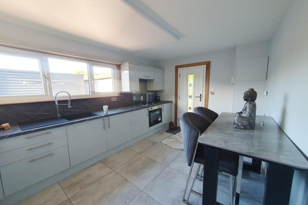 House in Polmont, Falkirk - View 4