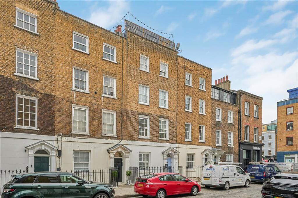 Main image of property: Goodge Place, London