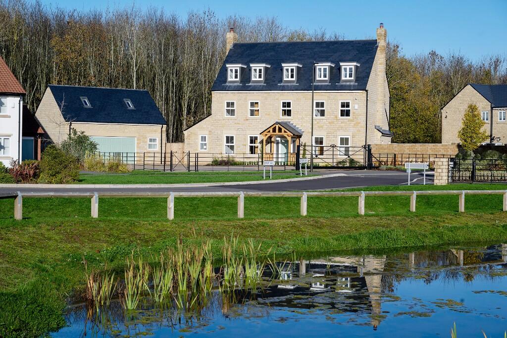 Van Dyk Village, 
Worksop Road, 
S43 4TD
 photo 4