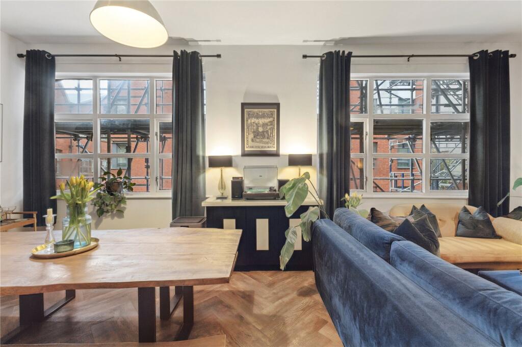 Apartment in Greater Manchester - More