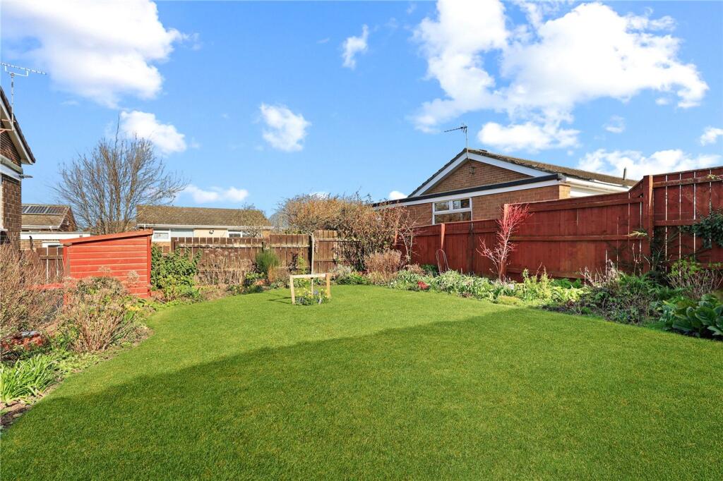 House in Middlesbrough, Nunthorpe - View 4