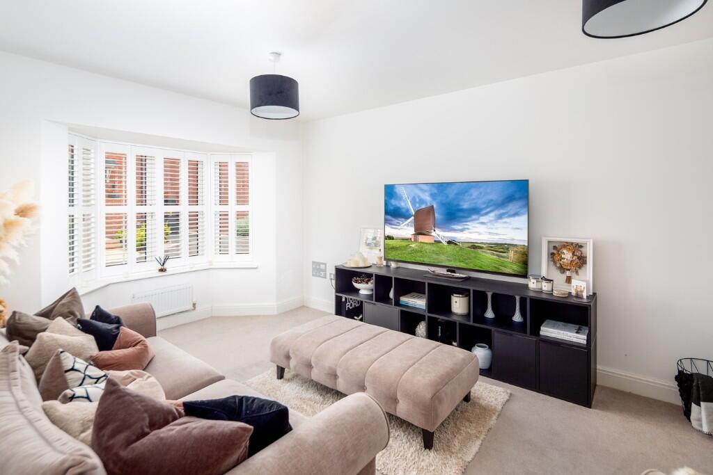 Buxton Close, Bicester, Oxfordshire, OX26 - View 2