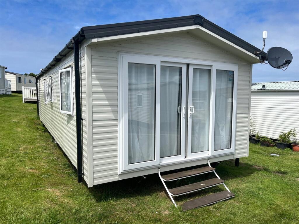 Newquay Bay Resort, Trevelgue, Newquay, Cornwall, TR8 - More
