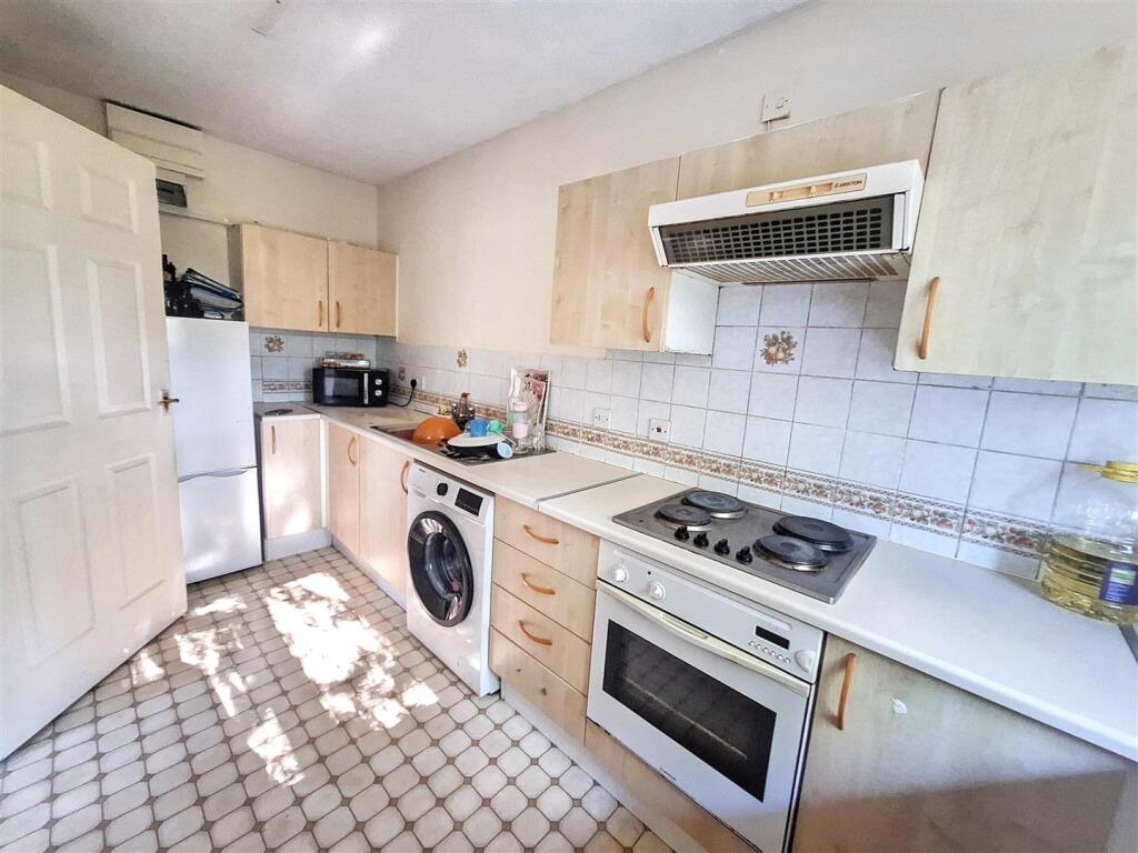Apartment in Milton Keynes, Central Milton Keynes - View 5