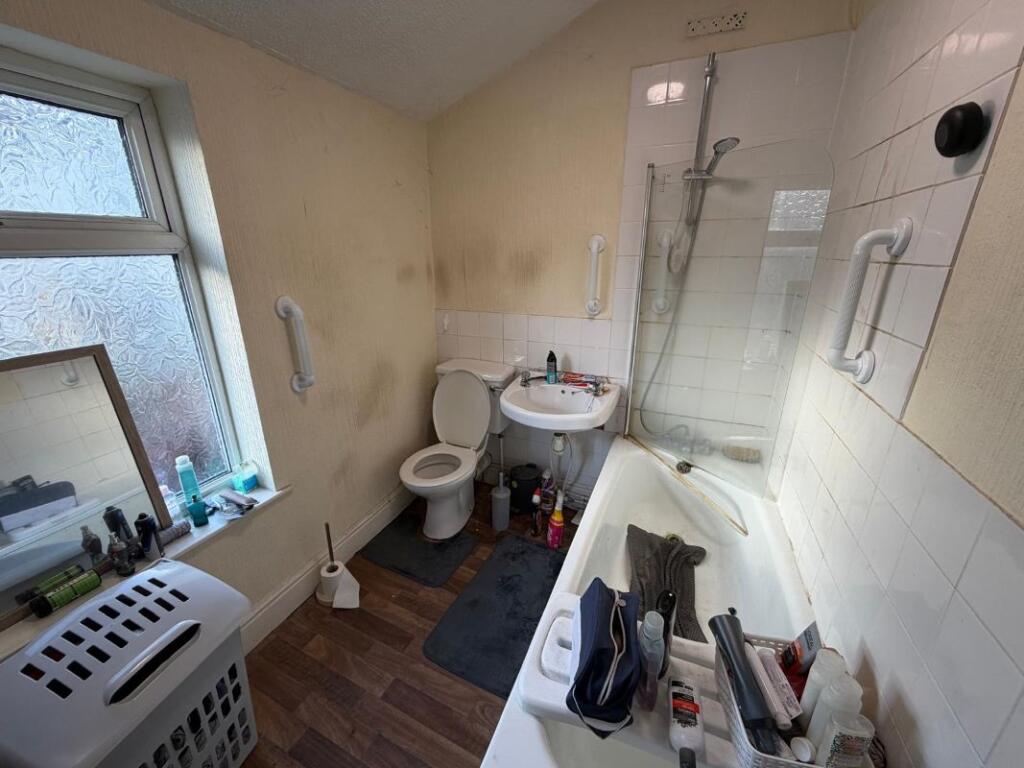 15 Eldon Road, Birkenhead, Merseyside, CH42 3XR photo 4