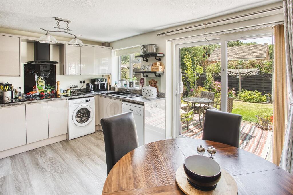 House in Derby, Mickleover - View 5
