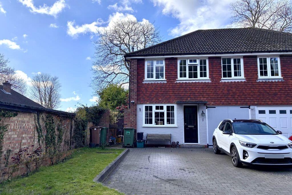 Main image of property: Lake Gardens, London, SM6