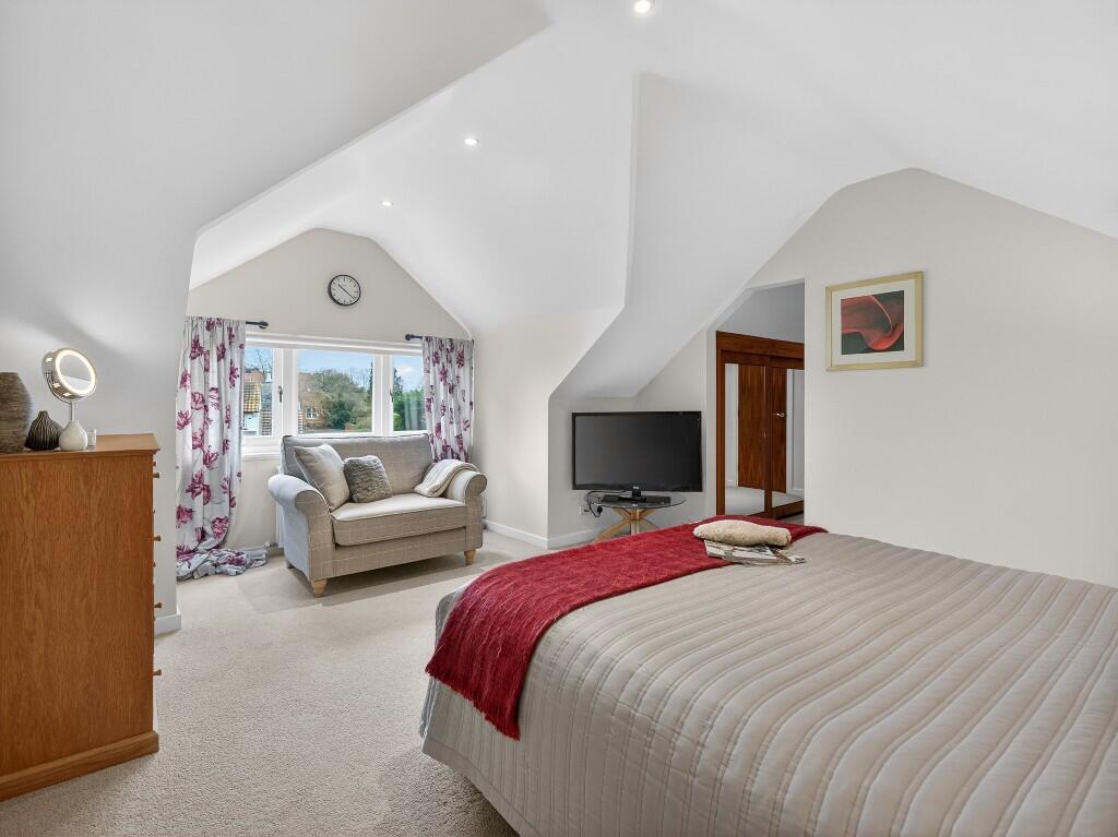 Additional image 38 of Truly distinctive family home, 1 Lamb Lane, Redbourn, AL3