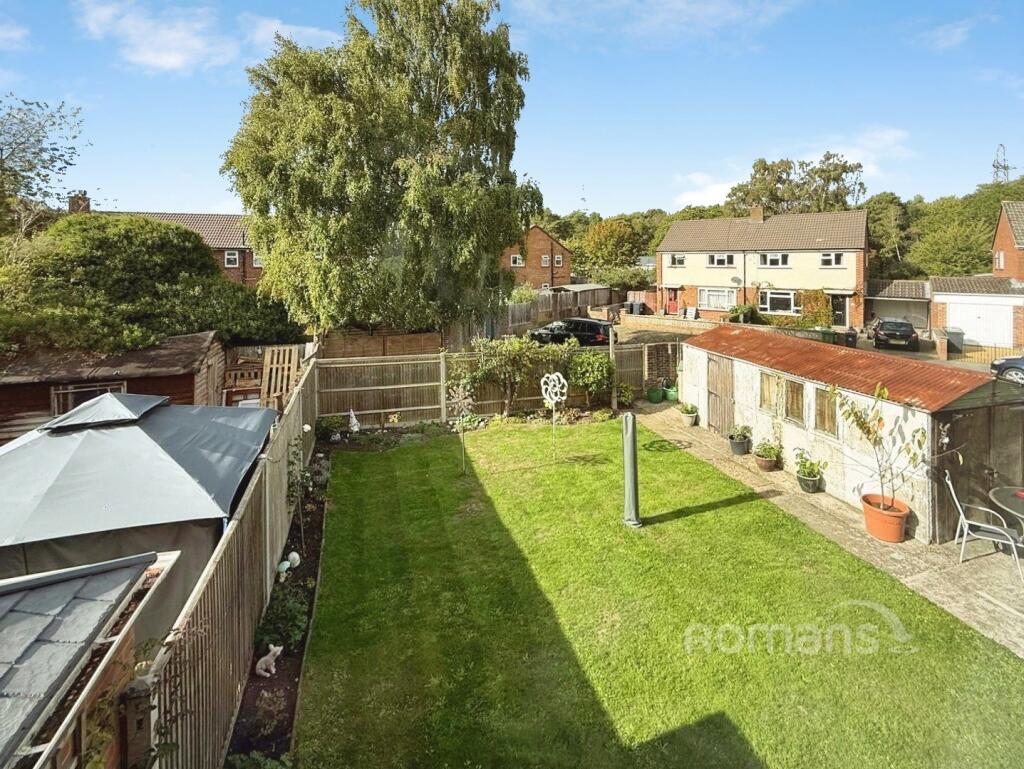 House in Surrey Heath, Surrey - View 5