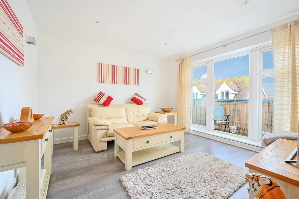 Apartment in Adur, West Sussex - View 5