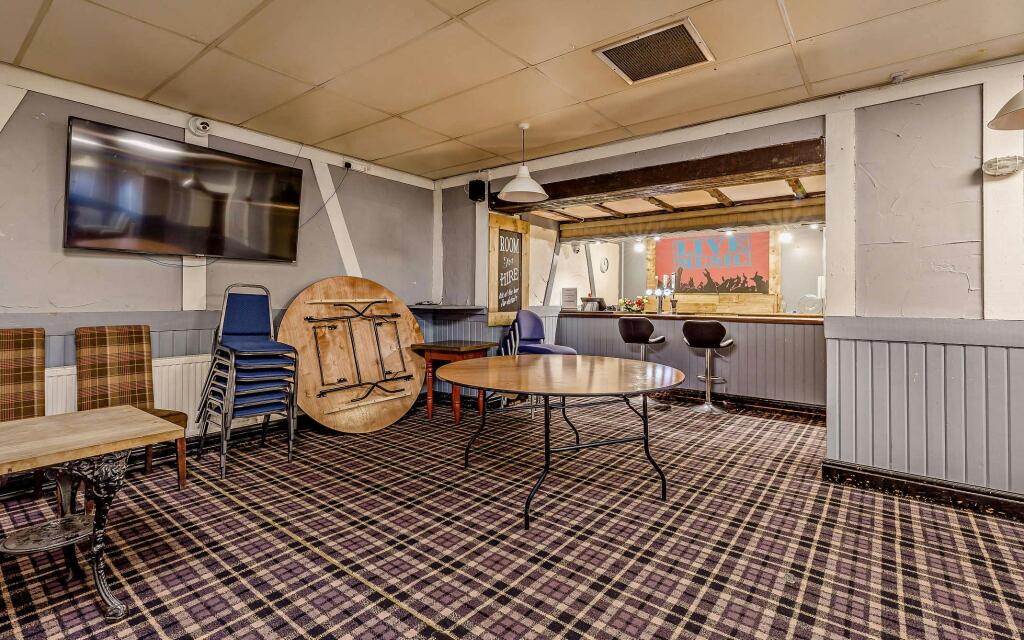 8681497-interior16-800.jpg