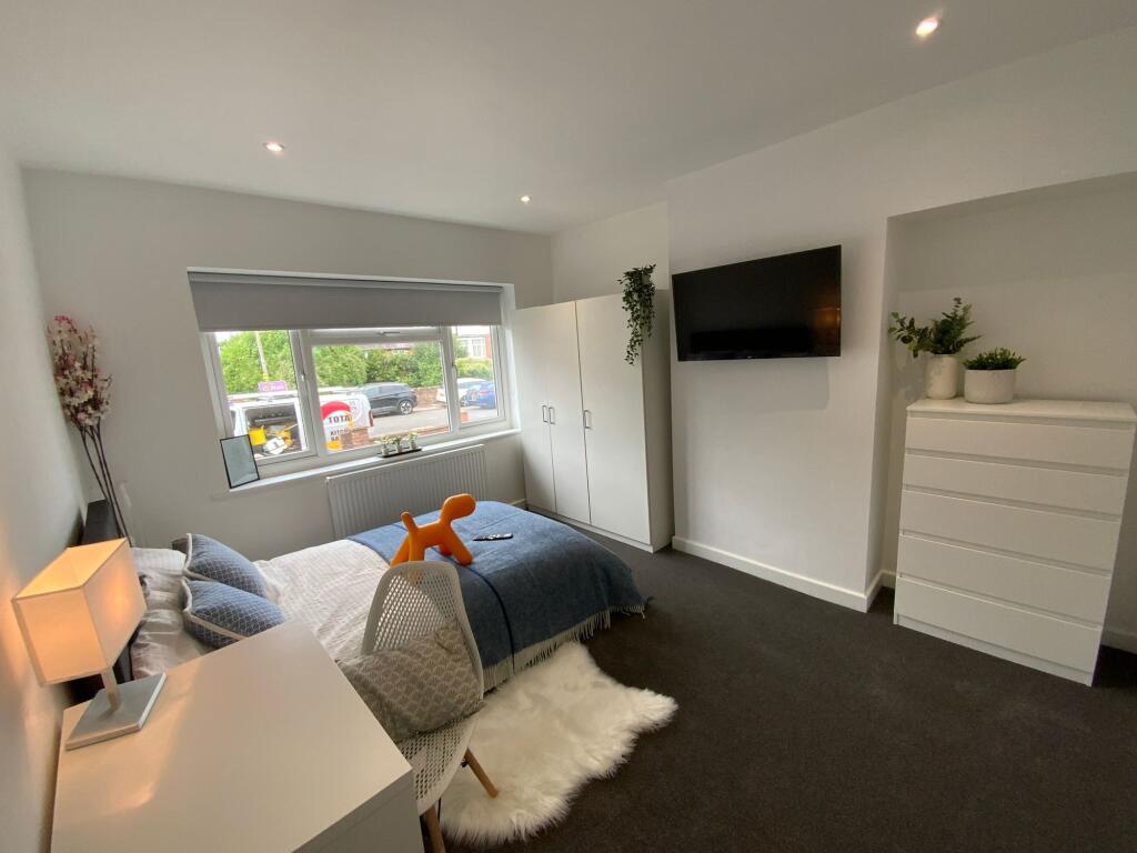 Main image of property: West Wycombe Road, High Wycombe, HP12