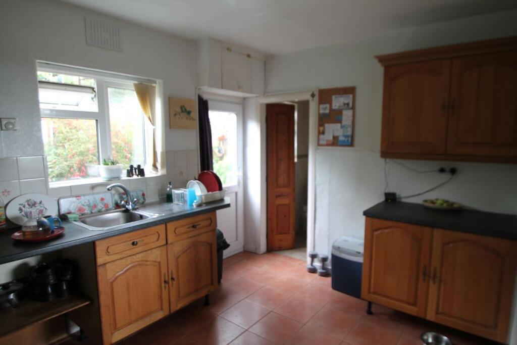 House in Llanystumdwy - More