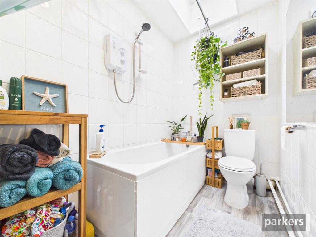 Apartment in Reading - More