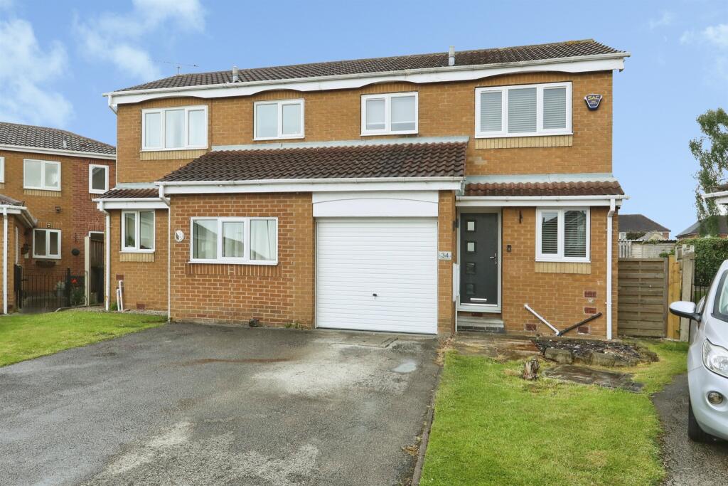 3-bed semi-detached on Ringwood Grove, Sothall, Sheffield, £220,000