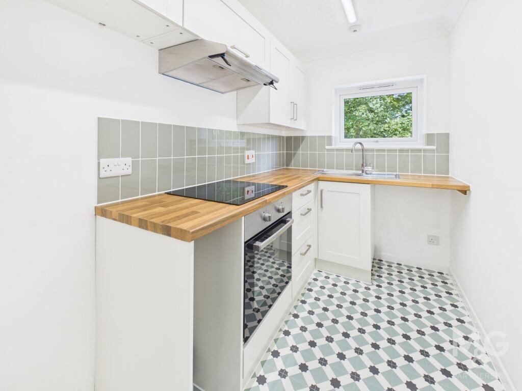 Bell Meadow, Bury St. Edmunds, IP32 photo 2