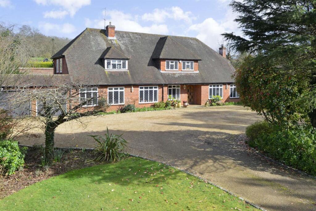 Main image of property: Cranleigh Road, Wonersh