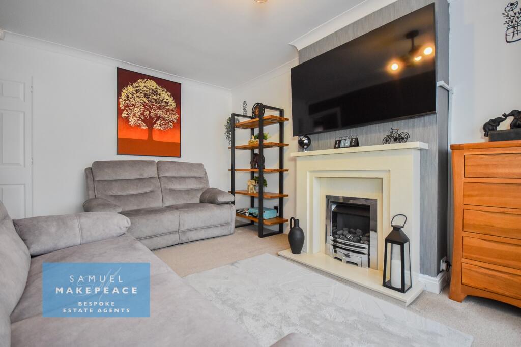 Tregew Place, Silverdale, Newcastle-Under-Lyme photo 3