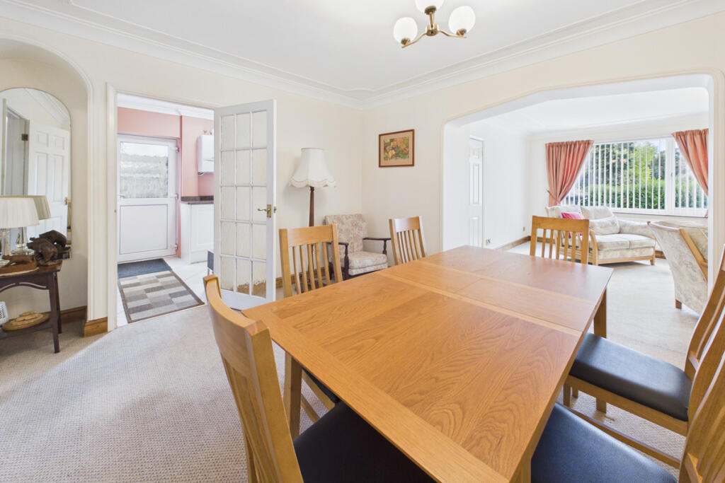 House in Hemel Hempstead - More