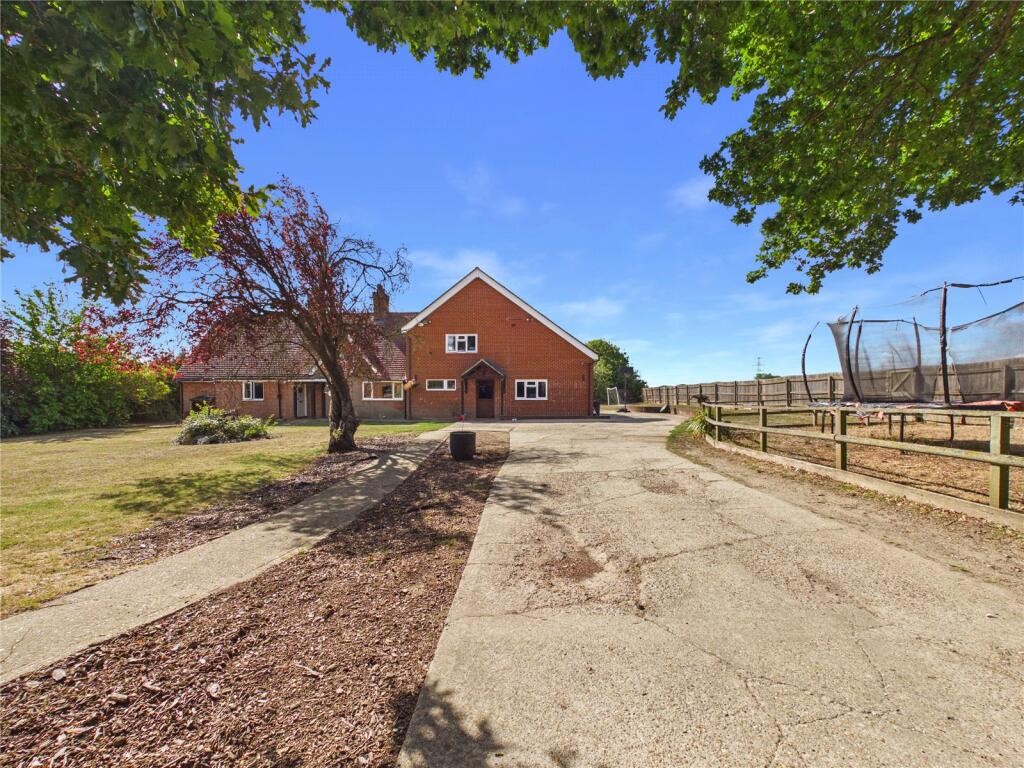 5-bed detached on Pond Hall Road, Hadleigh, Ipswich, Suffolk, IP7, £800,000