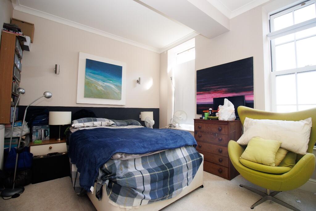 Apartment in York - More