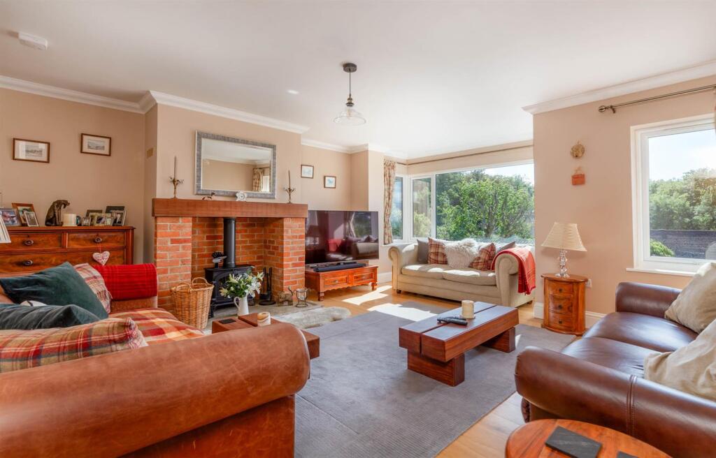 House in Cowes, Gurnard - View 4
