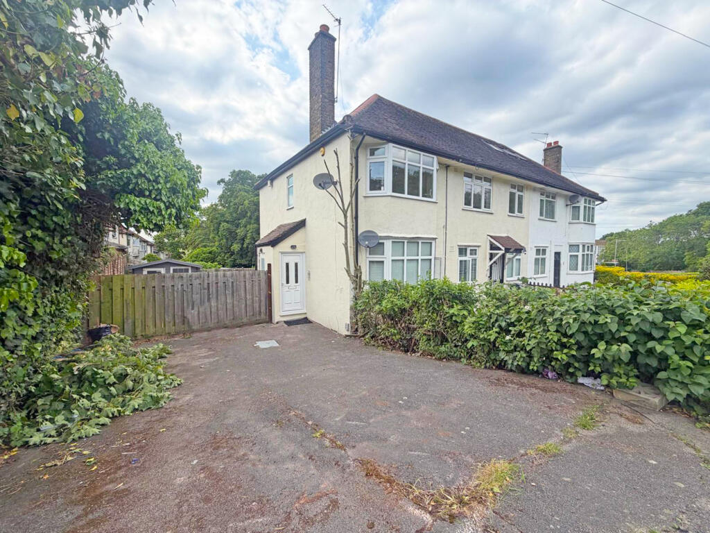 Main image of property: Roding Lane North, Woodford Green, Essex, IG8
