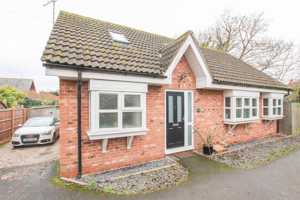 Main image of property: Thaxted Road, Saffron Walden