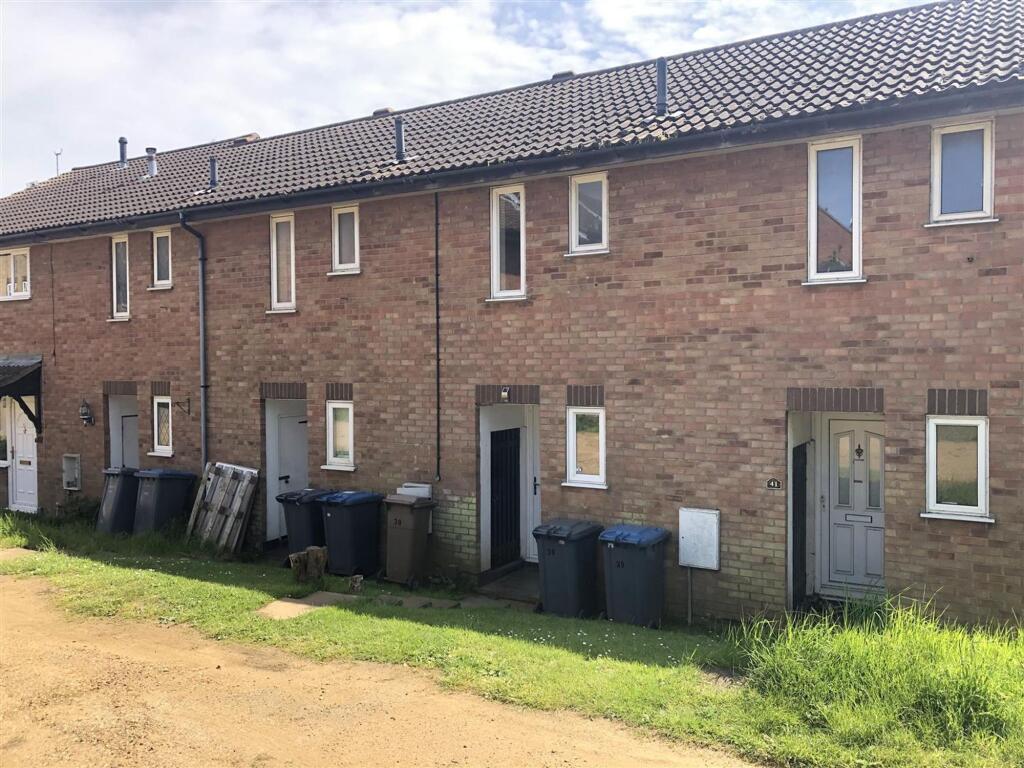 Main image of property: Brightwell Close, Felixstowe, IP11
