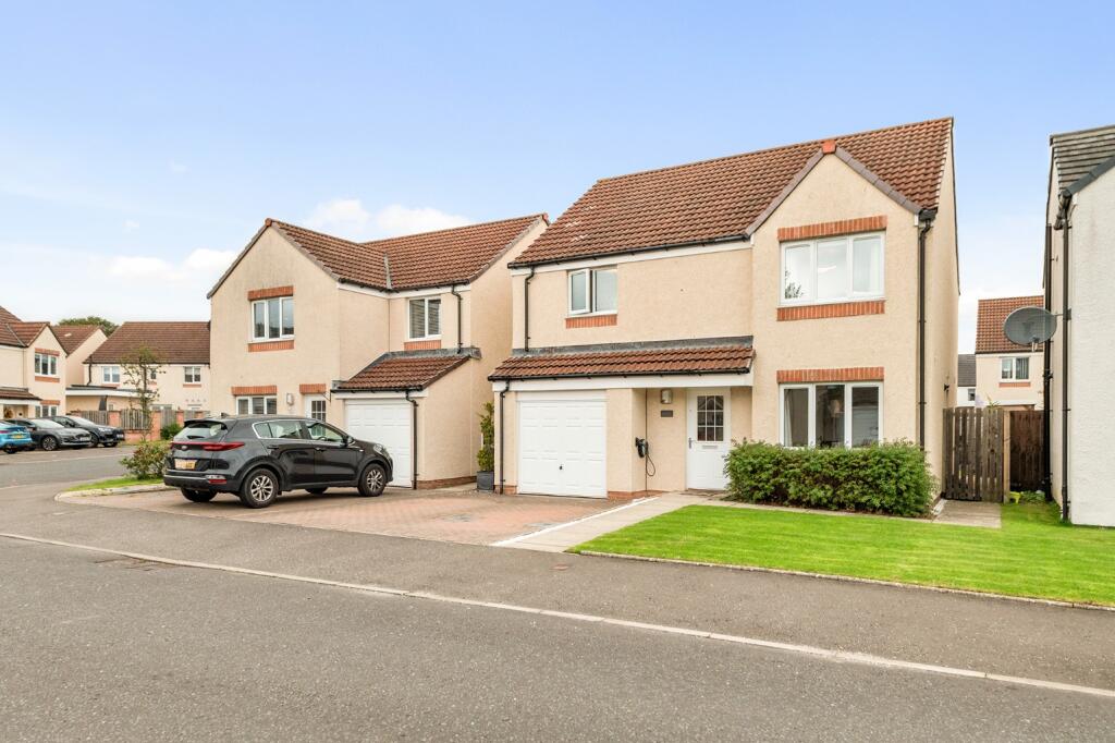 Main image of property: 4 Rose Hip Crescent, Larbert, Falkirk, FK5 4ZP