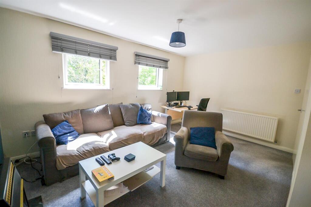 17, Addington Court photo 4