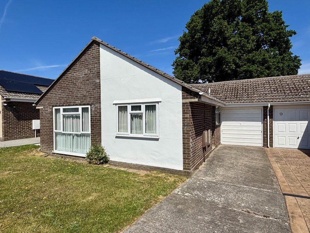 3-bed detached on Redwood Road, Yeovil, Somerset, BA21, £270,000