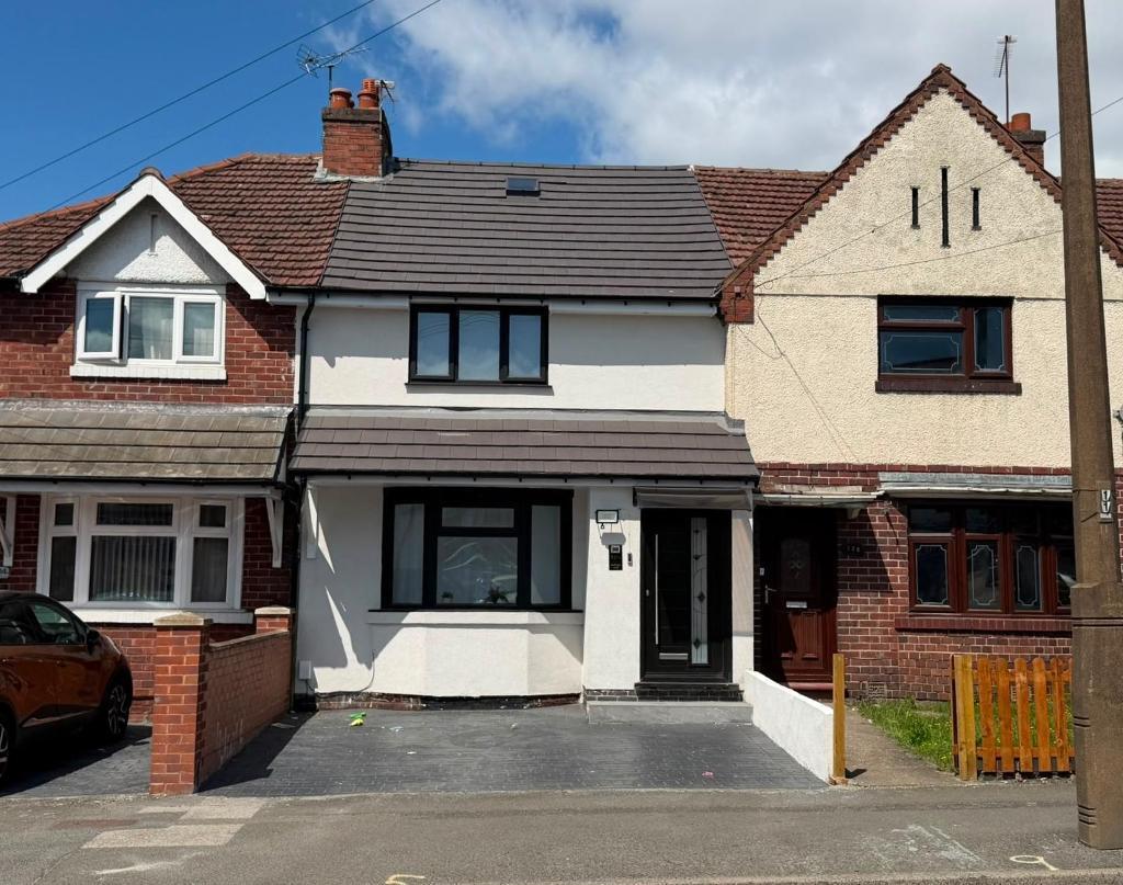 Main image of property: Vicarage Road, West Bromwich, West Midlands, B71 1AF