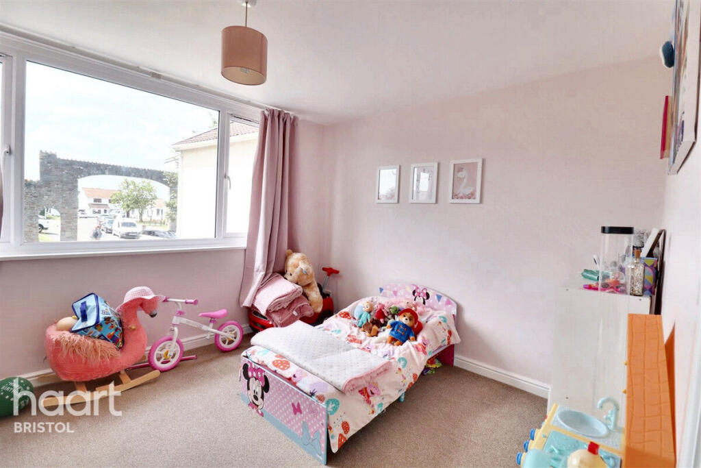 Apartment in Bristol, Shirehampton - View 5