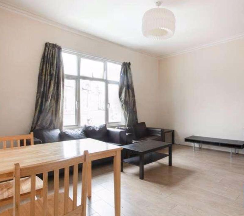 Apartment in London - More