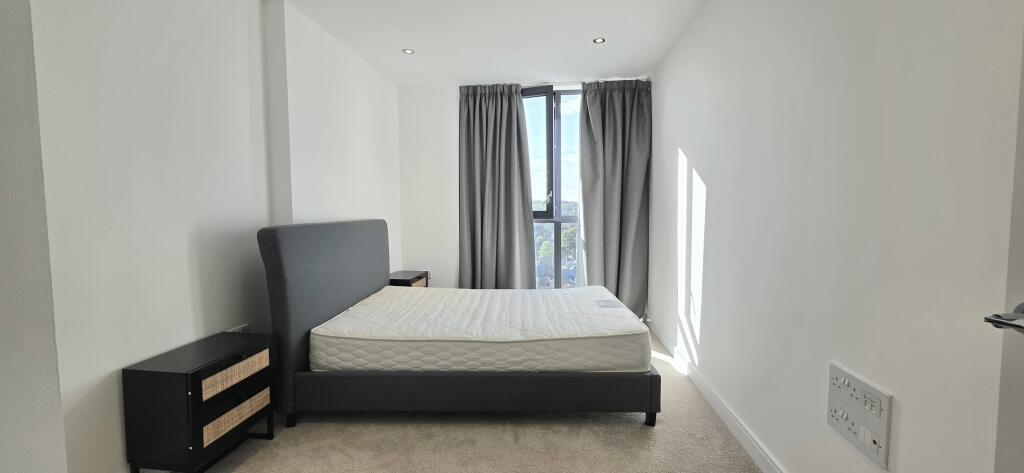 Apartment in Harrow - View 3
