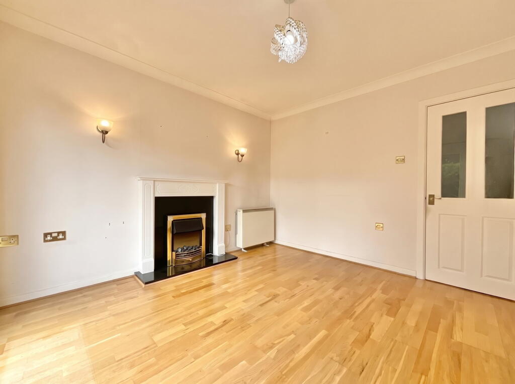 Apartment in Preston - View 4