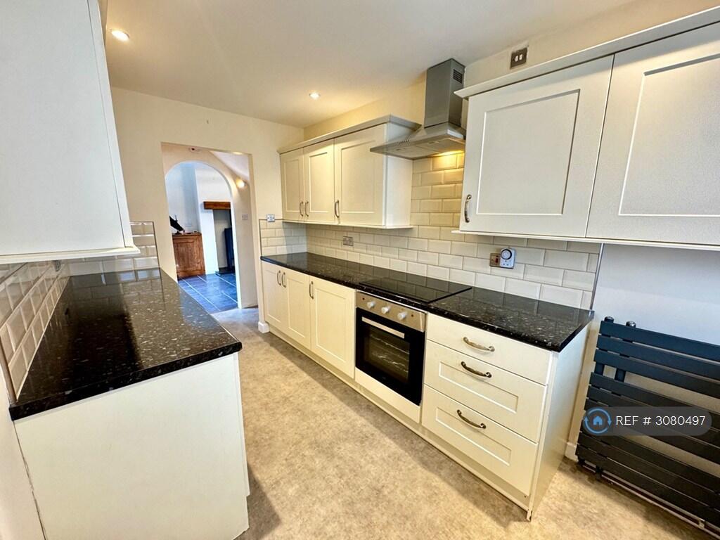 House in Truro - View 3