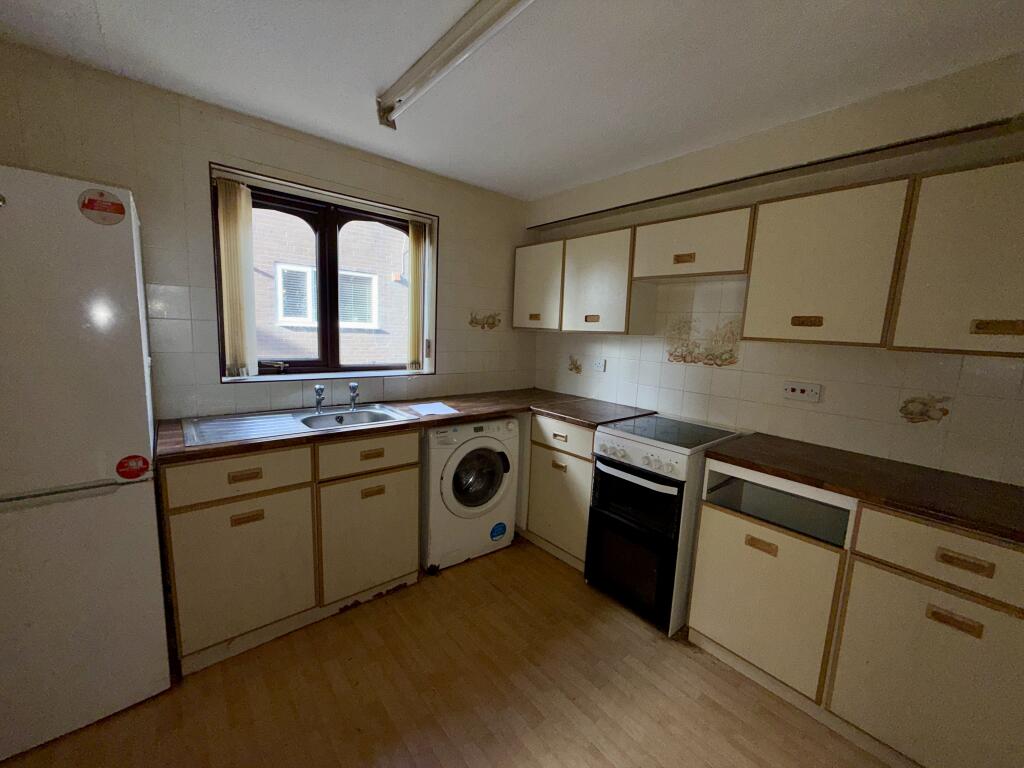Lawn Court, Hornby Road, Blackpool photo 4