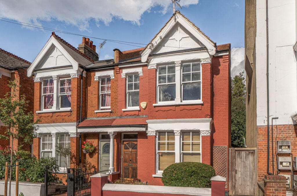 Main image of property: Shalimar Gardens, Acton, W3