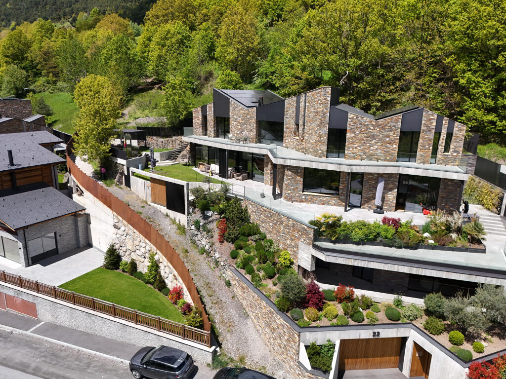 Main image of property: Massana (La)