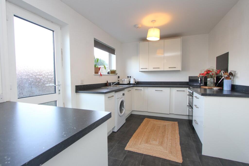 Dragon Road, Winterbourne, BS36 photo 2