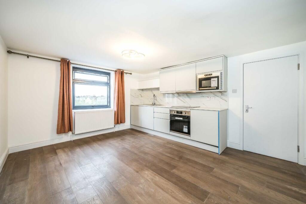 Main image of property: Edgeley Lane, Clapham